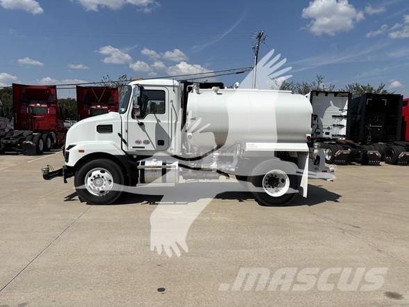 Mack MD7 Motrici cisterna