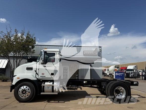 Mack MD7 Châssis cabine