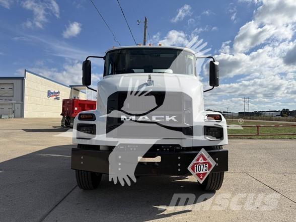 Mack MD7 Construction - Autres