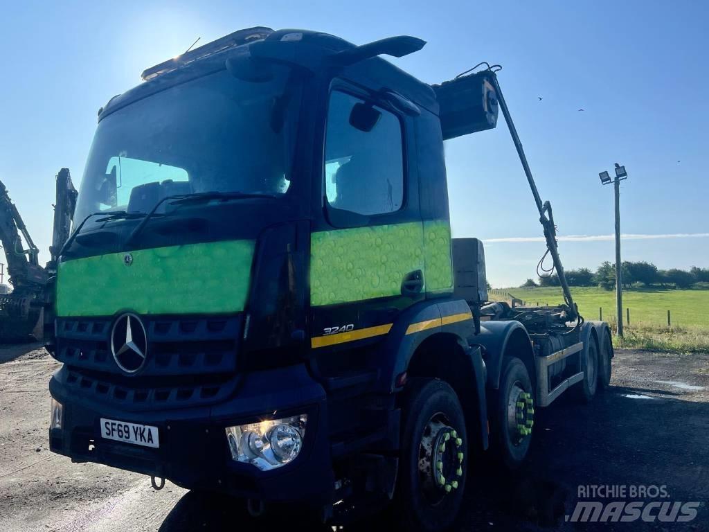 Mercedes-Benz 3240 Camion ampliroll