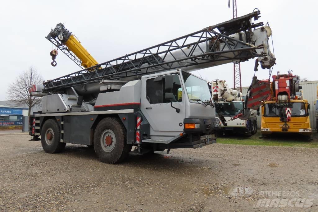 Liebherr LTM 1030/2 Grues tout terrain