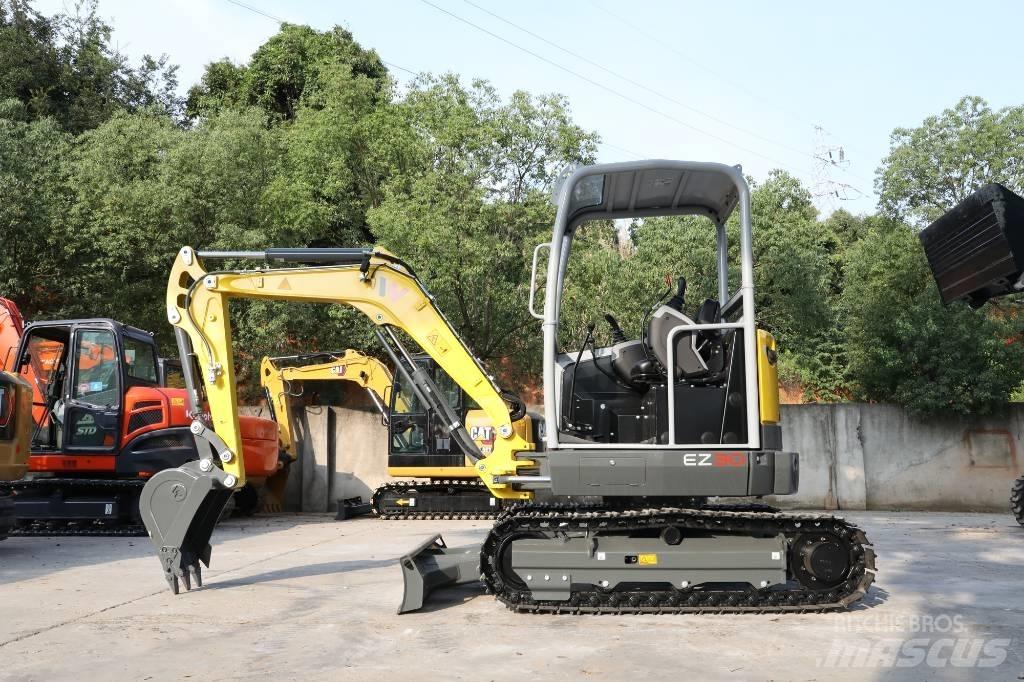 Wacker Neuson EZ 30 Pelle sur chenilles