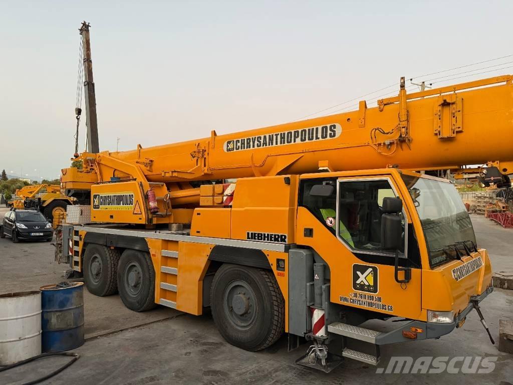 Liebherr LTM 1055-1 Grues tout terrain