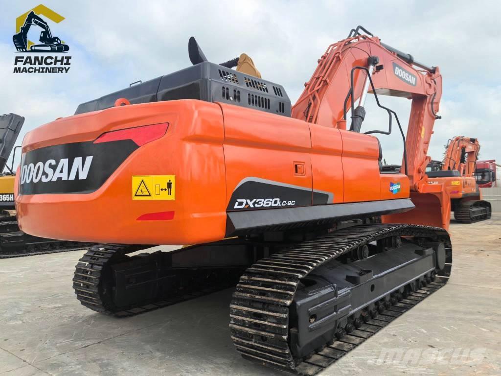 Doosan 360 Pelle sur chenilles