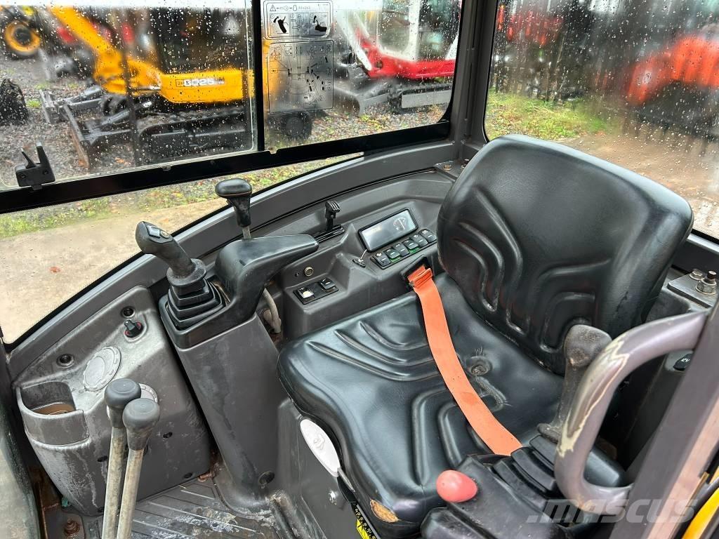 Volvo ec18d Mini pelle < 7t