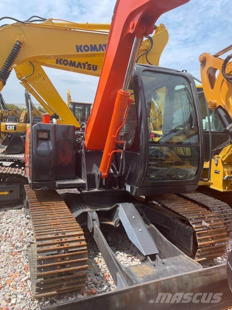 Hitachi ZX 70 Pelle sur chenilles