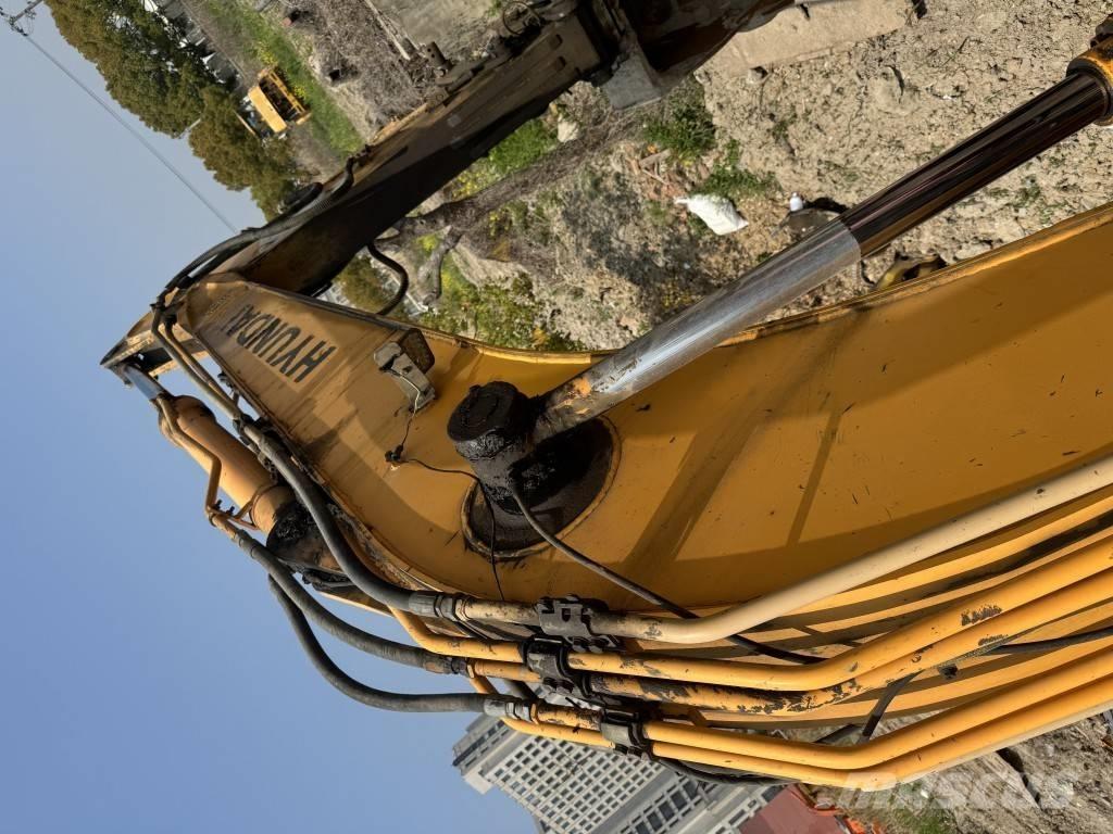 Hyundai R 150 W-9 Pelle sur pneus