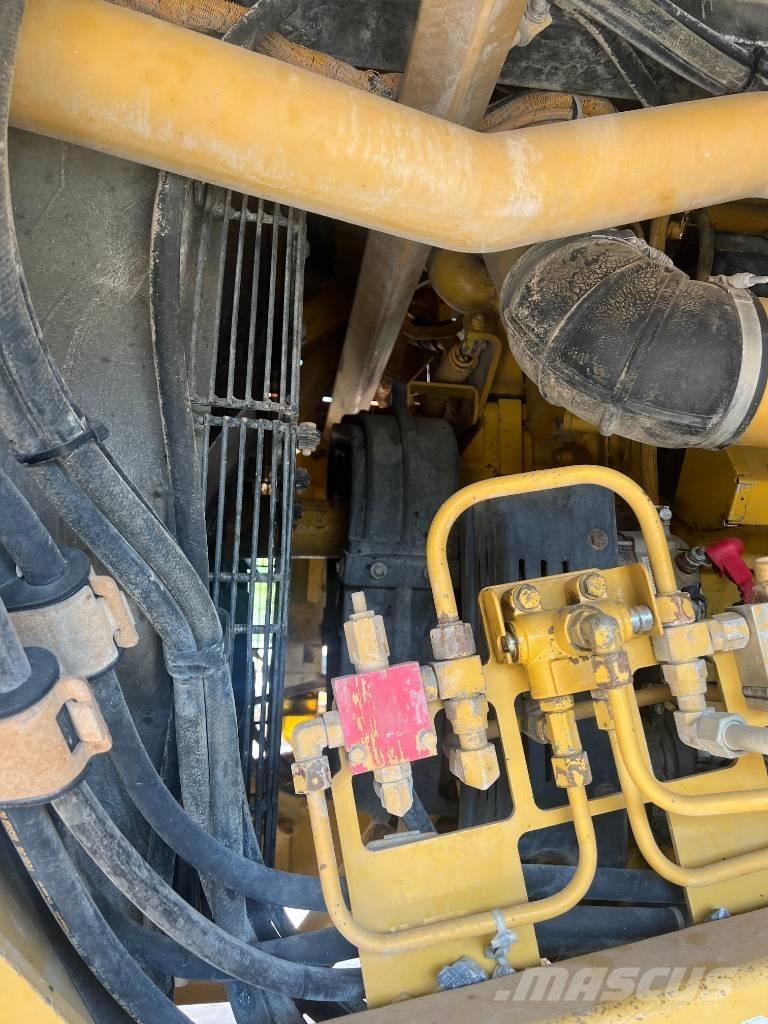 CAT 773 F Tombereau rigide