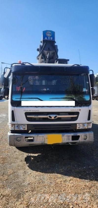 Horyong SKY450 Camion nacelle