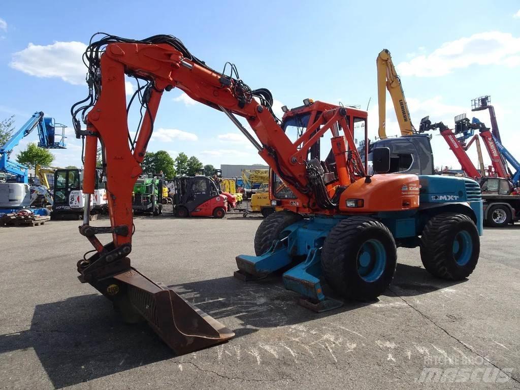 Mecalac 12MXT Pelle sur pneus