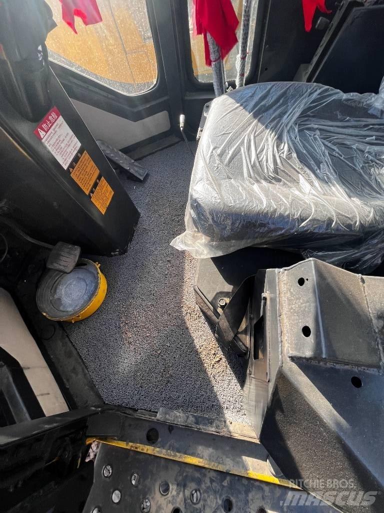 Komatsu WA100 Chargeuse sur pneus