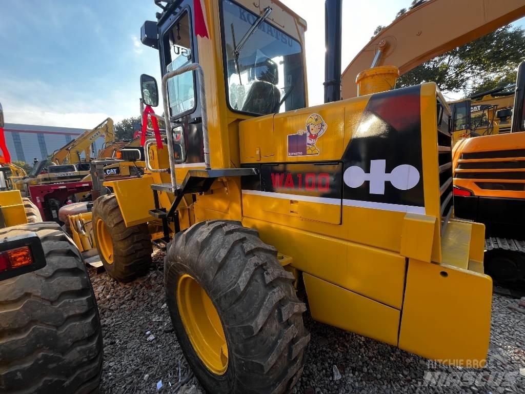Komatsu WA100 Chargeuse sur pneus