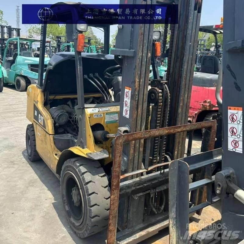 CAT 30 Chariots diesel