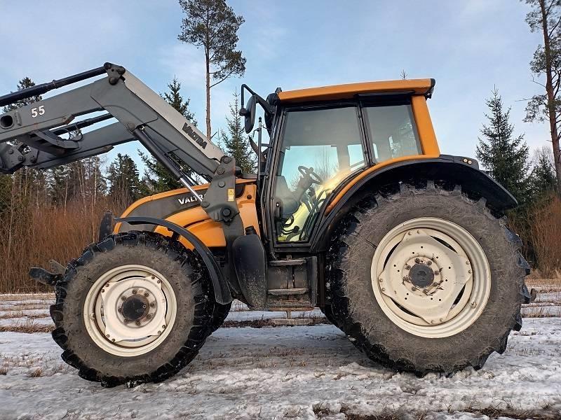 Valtra N 141 Hitech Tracteur
