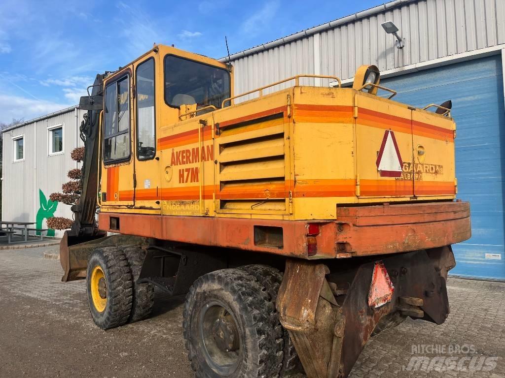  Aakermann H7M Pelle sur pneus
