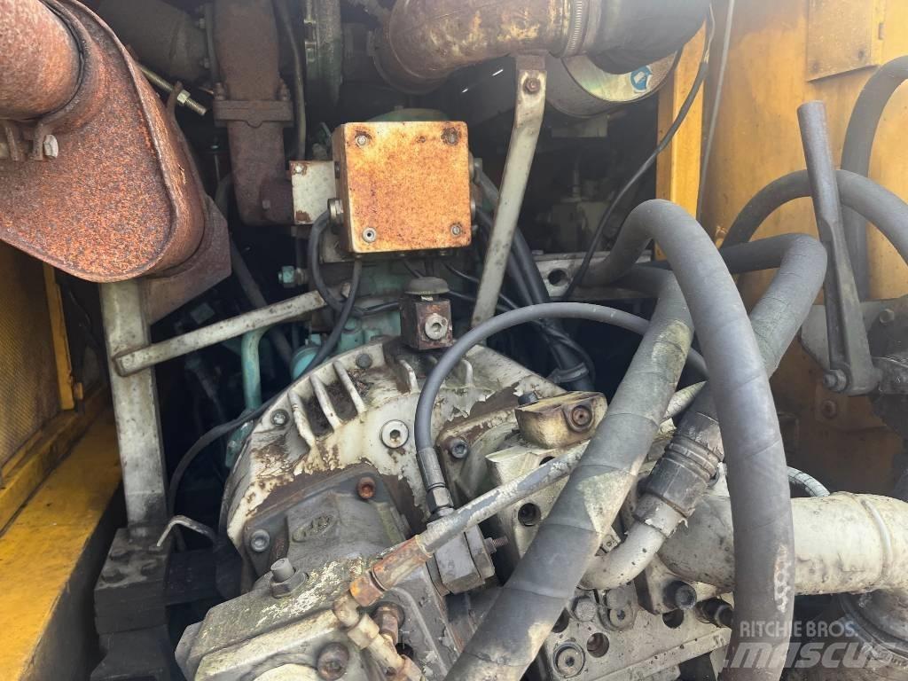  Aakermann H7M Pelle sur pneus