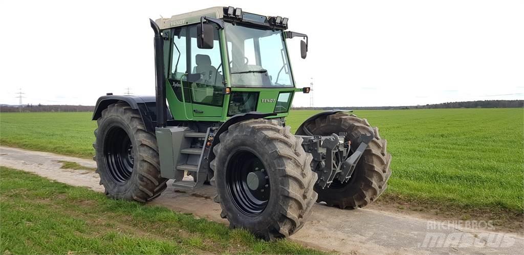 Fendt Xylon 520 Tracteur