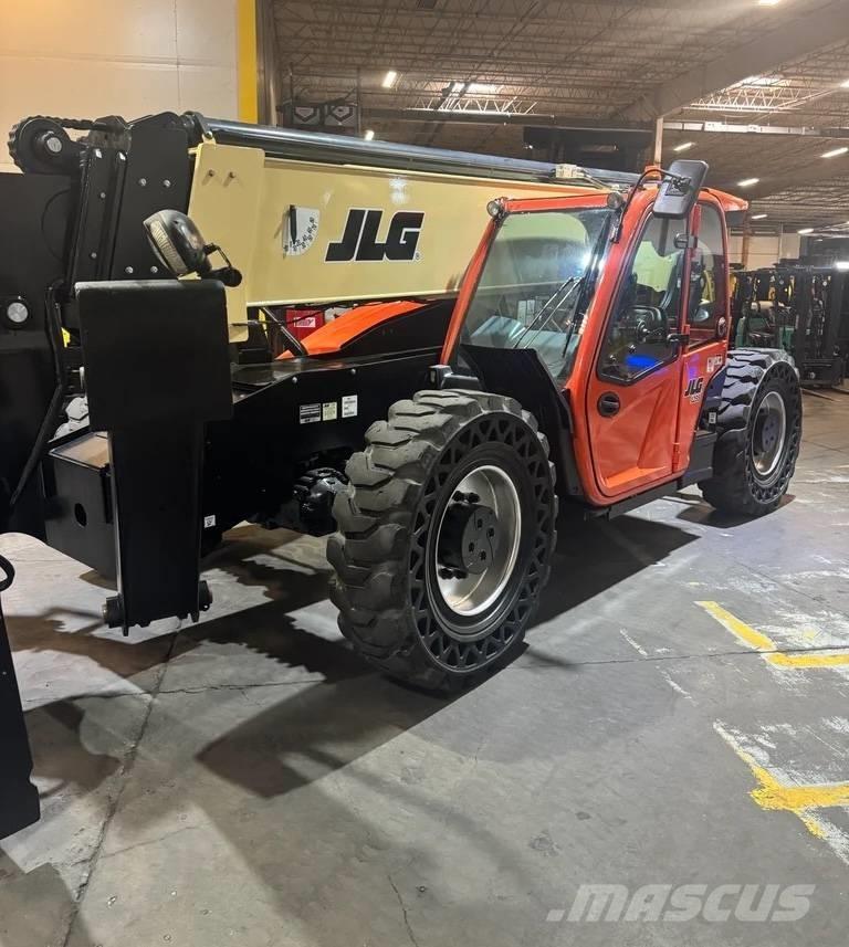 JLG 1255 Chariot télescopique