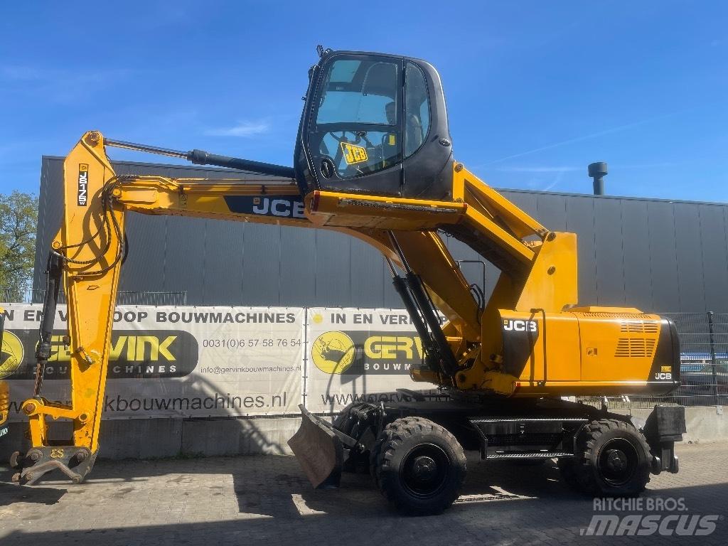 JCB JS 175 W Pelle sur pneus