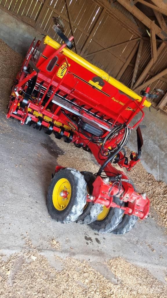 Väderstad Rapid 300C Semoir combiné