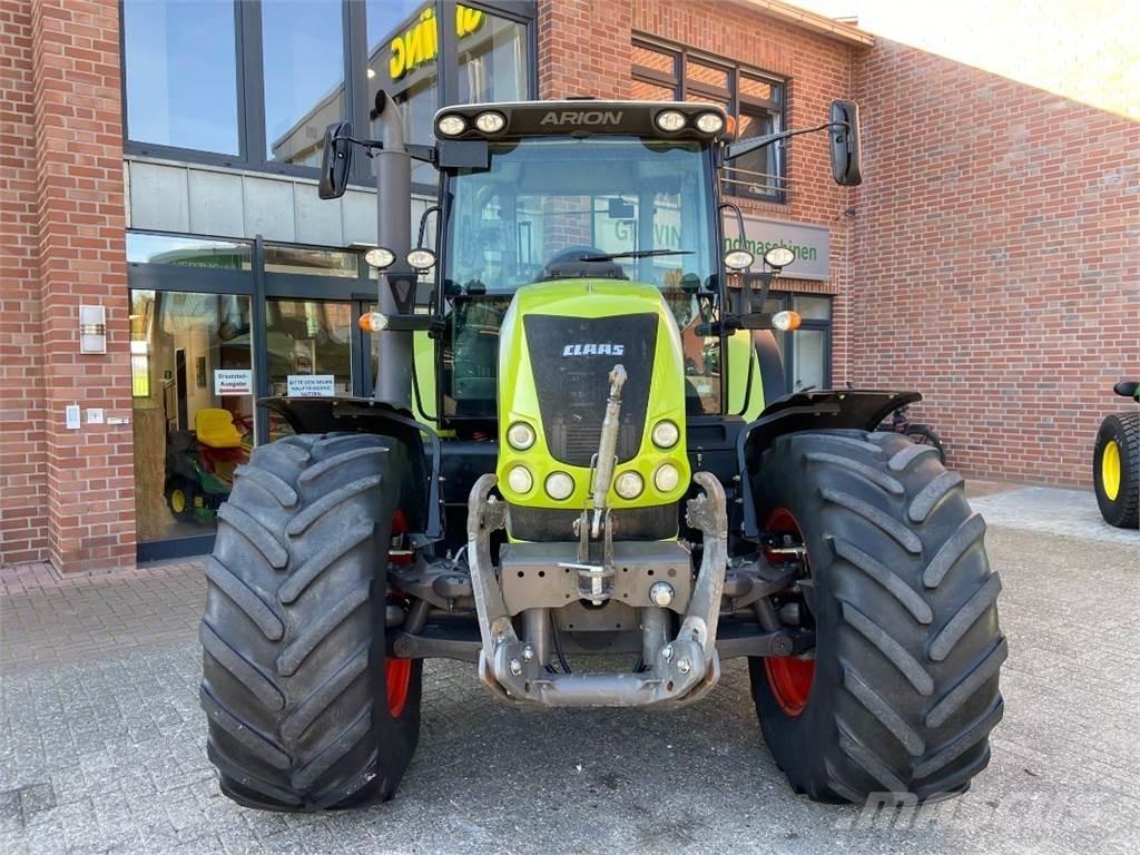 CLAAS Arion 640 Tracteur