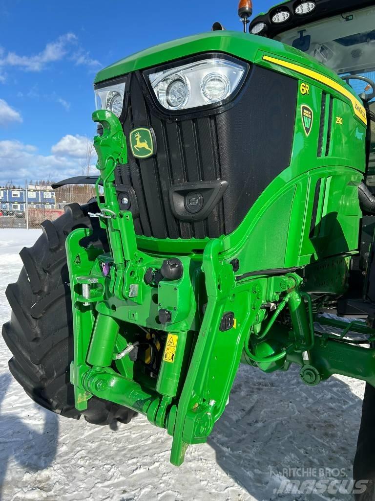 John Deere 6R 250 Tracteur
