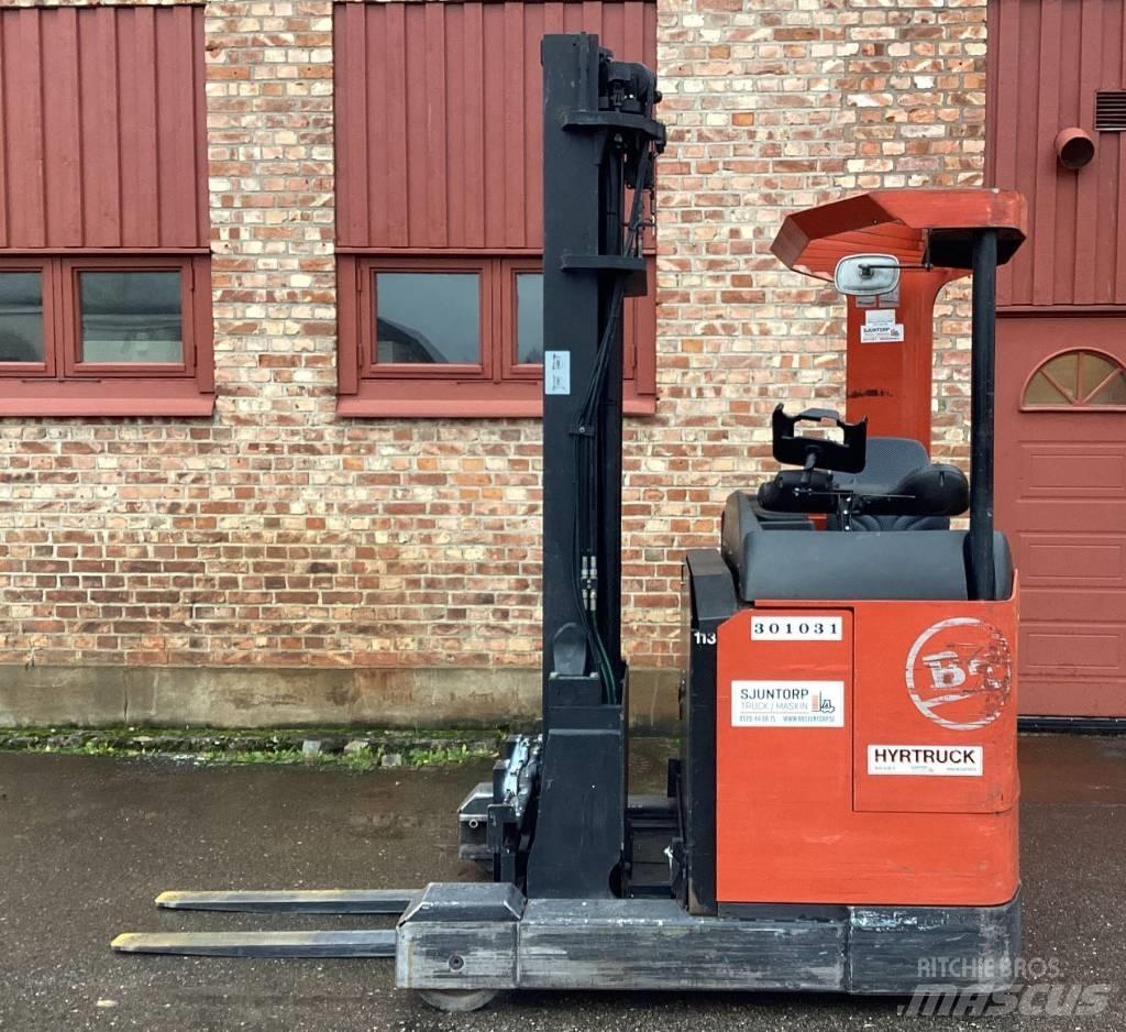 BT RR E 2 Chariot à mât rétractable
