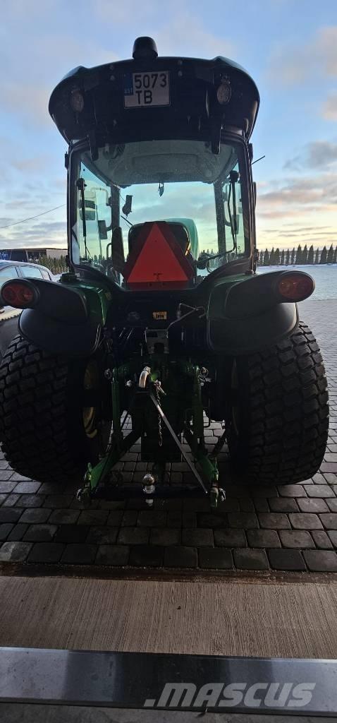 John Deere 4052 R Tracteur