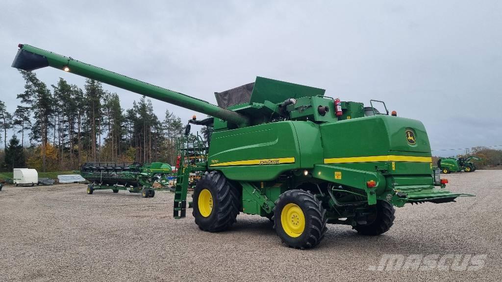 John Deere T 670 i Moissonneuse batteuse