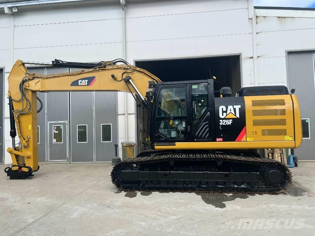 CAT 326 F L Pelle sur chenilles