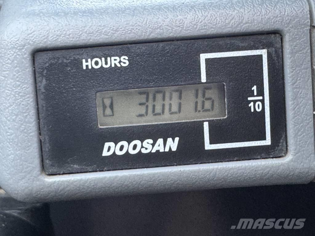 Doosan DX 63-3 Pelle sur chenilles