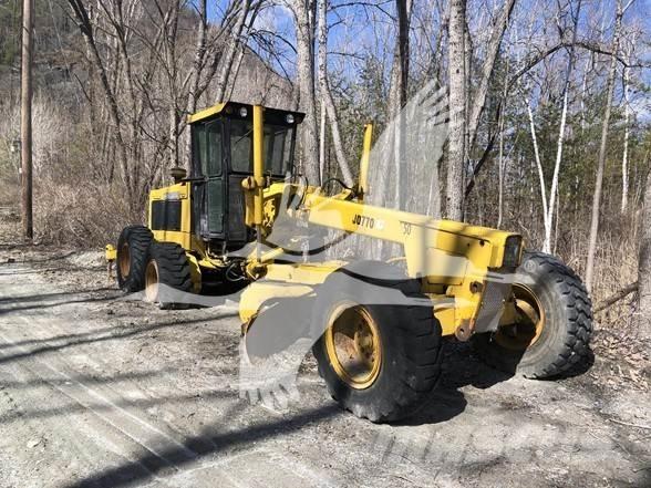 John Deere 770 Niveleuse