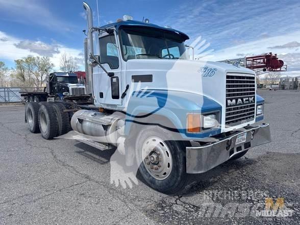 Mack CH613 Tracteur routier
