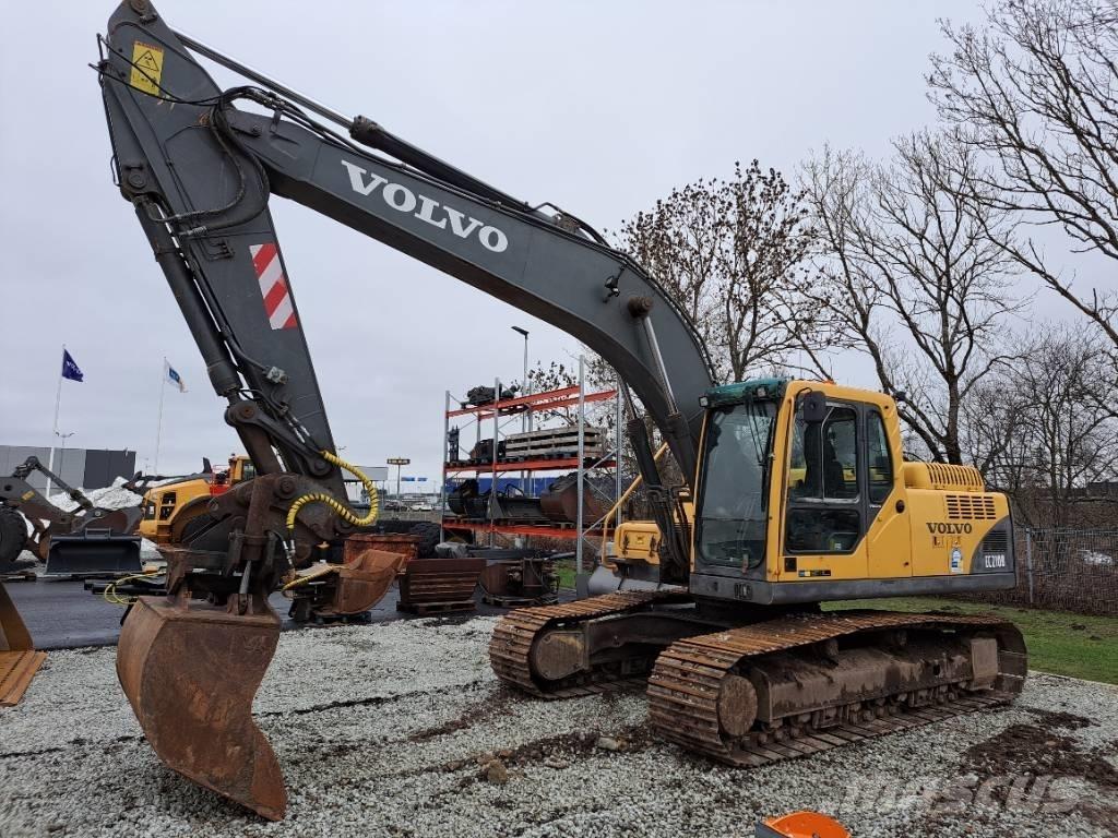 Volvo EC 210 B LC Pelle sur chenilles