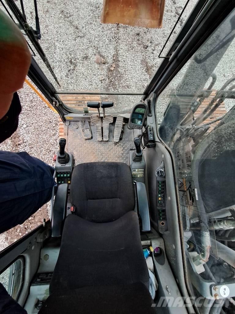 Volvo EC 210 B LC Pelle sur chenilles