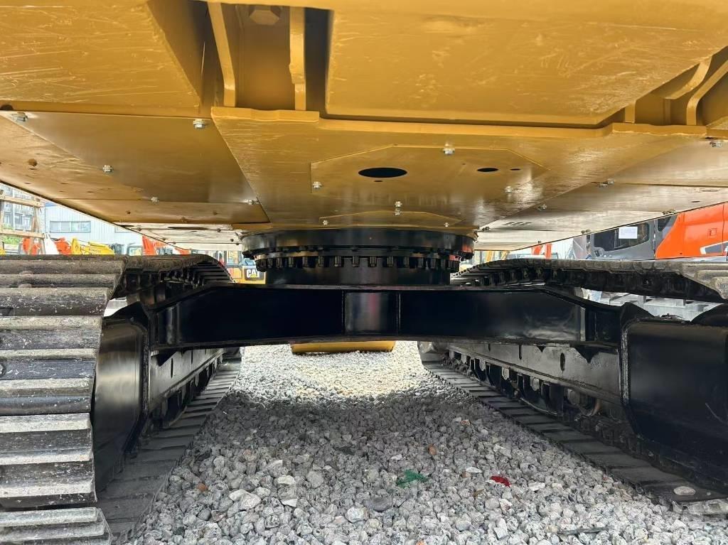 CAT 329 D Pelle sur chenilles
