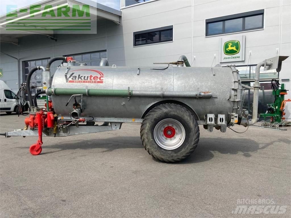  VA-T 8300 Epandeur de fumier