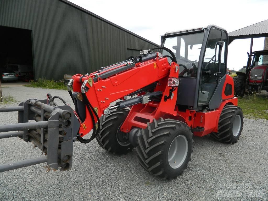 Attack 850AT Chargeur frontal, fourche