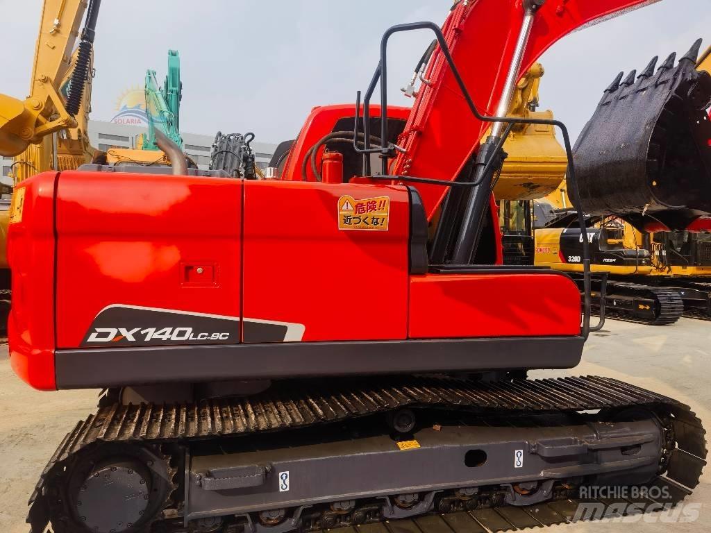 Doosan DX 140 LC Pelle sur chenilles
