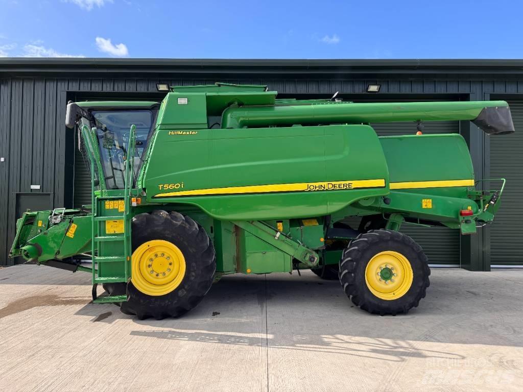John Deere T 560 i Moissonneuse batteuse