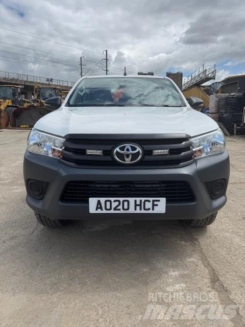 Toyota Hilux Utilitaire benne