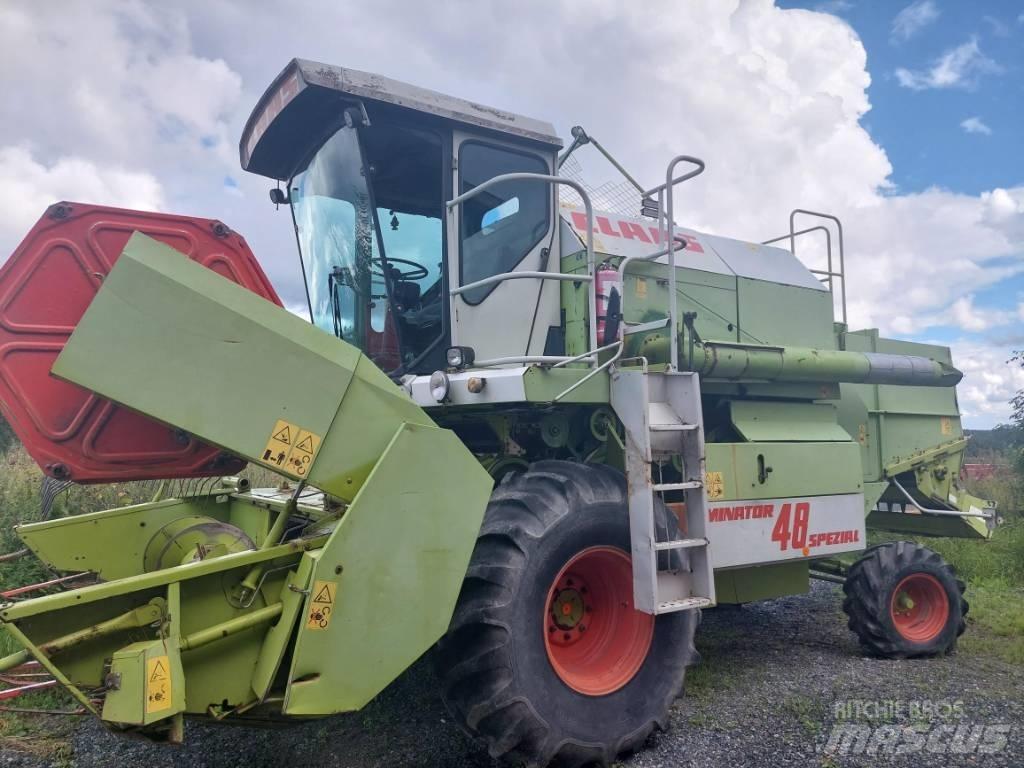 CLAAS 48 Spezial Moissonneuse batteuse