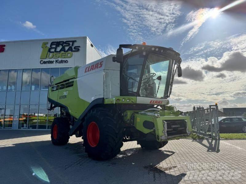 CLAAS LEXION 740 Moissonneuse batteuse