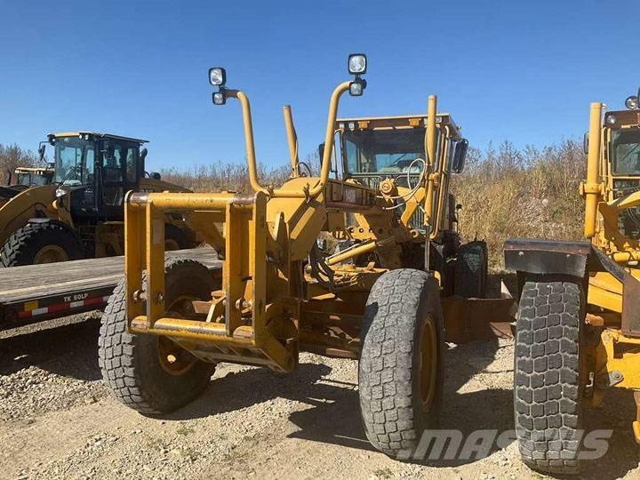 CAT 140 H NA Niveleuse