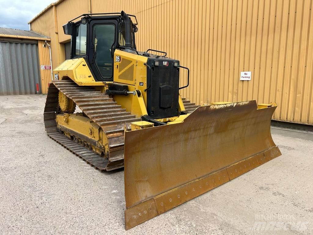 CAT D 5 LGP Bouteurs sur chenilles