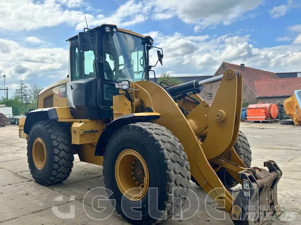 CAT 938M Chargeuse sur pneus