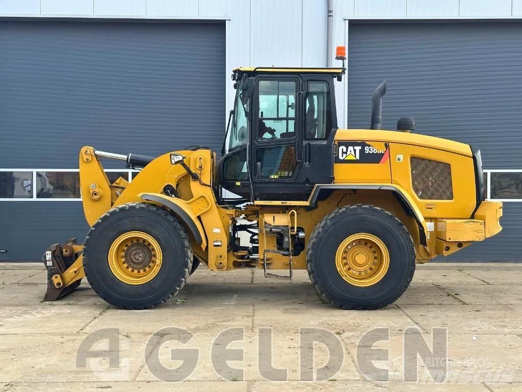 CAT 938M Chargeuse sur pneus