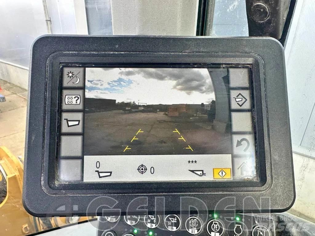 CAT 938M Chargeuse sur pneus