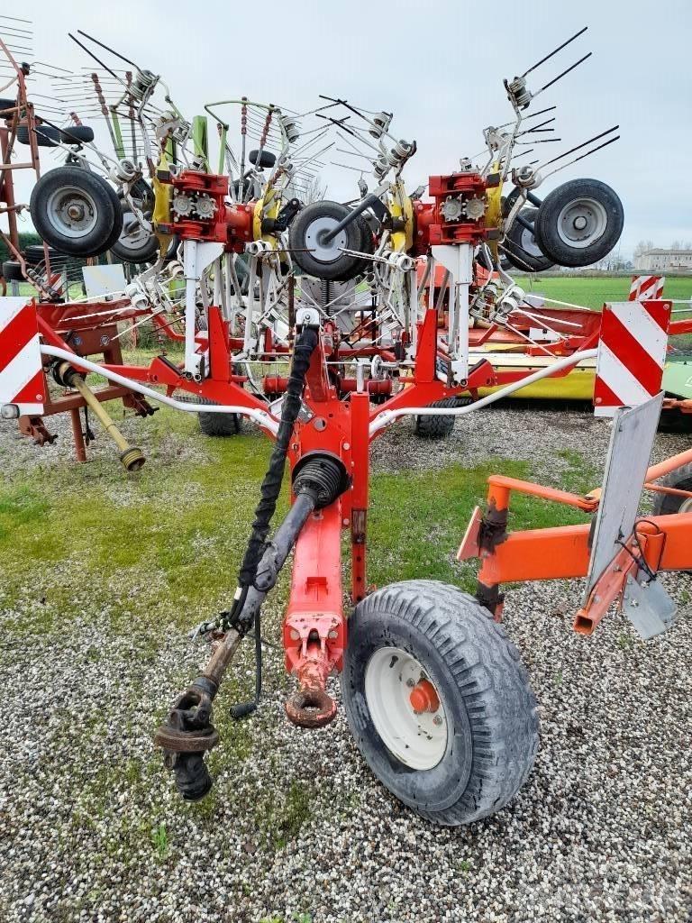 Pöttinger hit 12.14t Rateau faneur