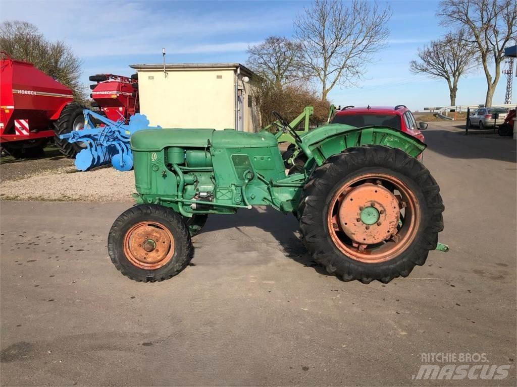 Deutz-Fahr D25 S Tracteur